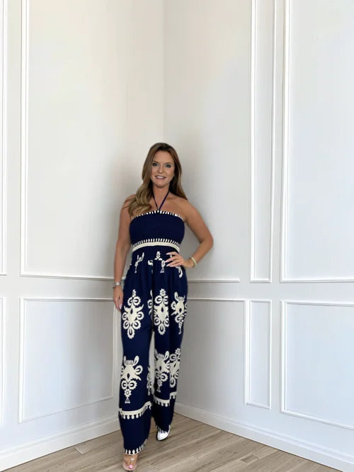 Strahle im Trend – Jumpsuit mit Hosenträgern für deinen Style